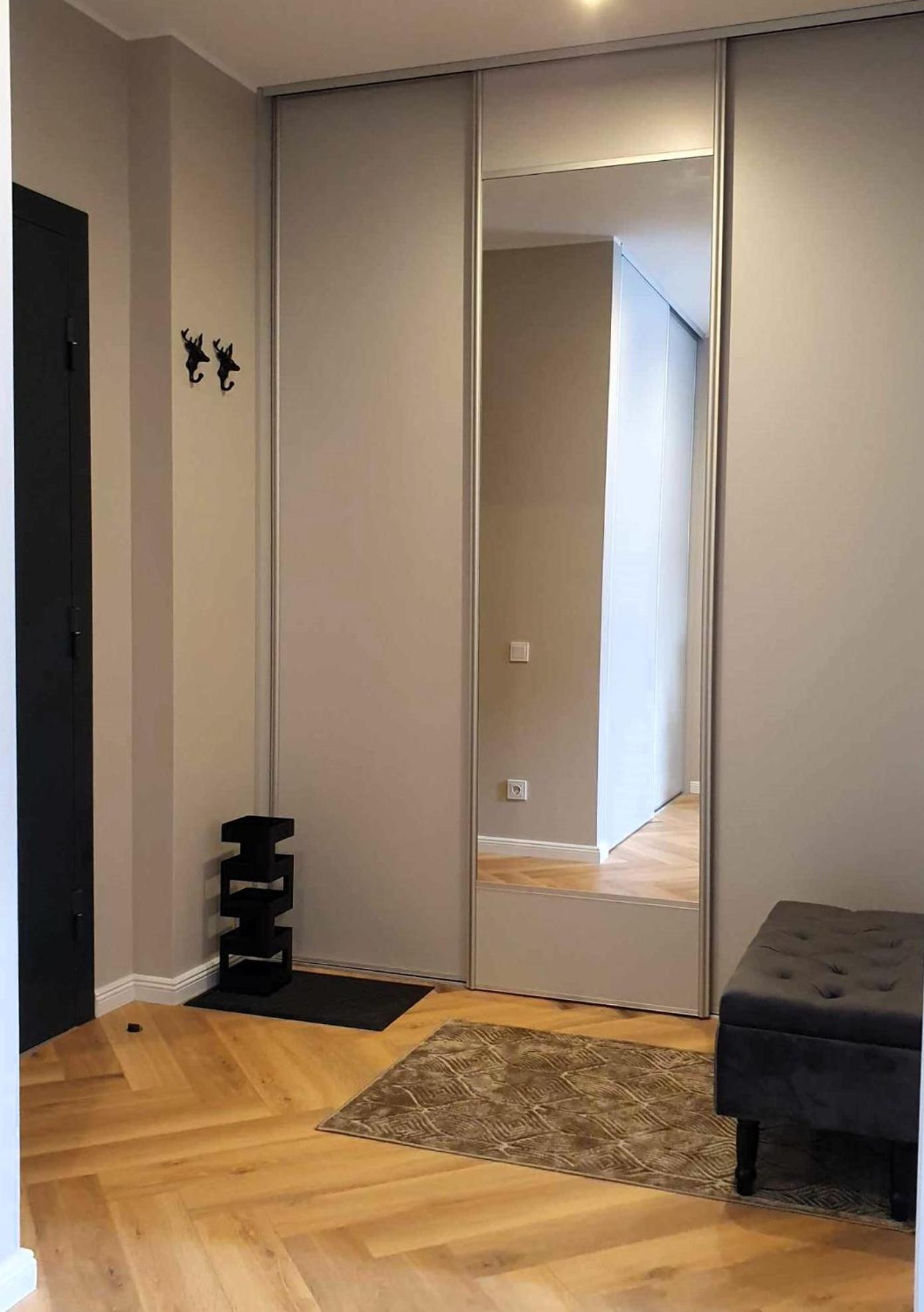 Stylish In Art Nouveau Building Appartement *